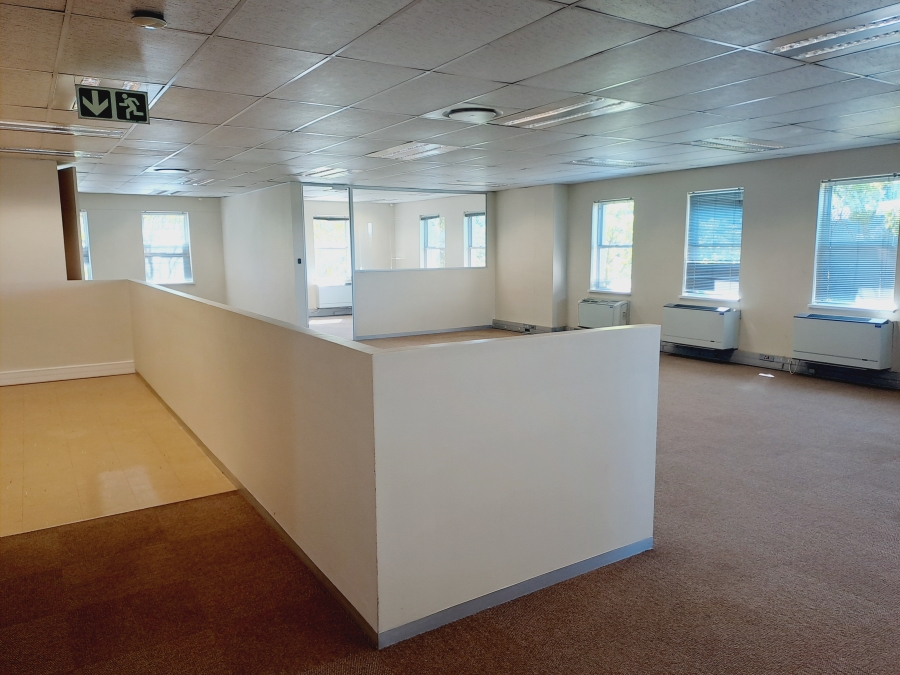 To Let commercial Property for Rent in Rosenpark Western Cape